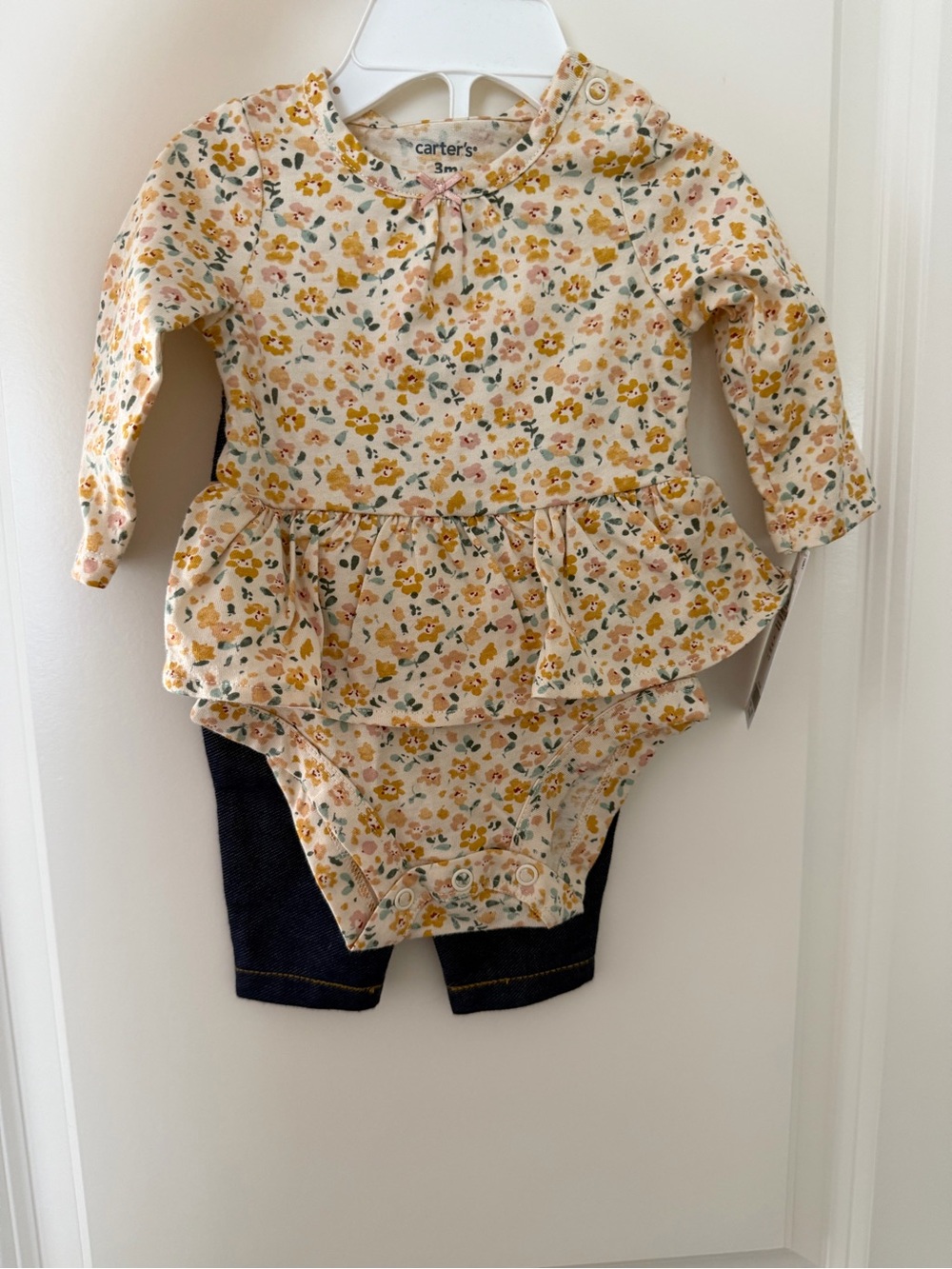 Carter’s | (3M) Babygirl Yellow Floral Ruffled onesie and faux denim bottom